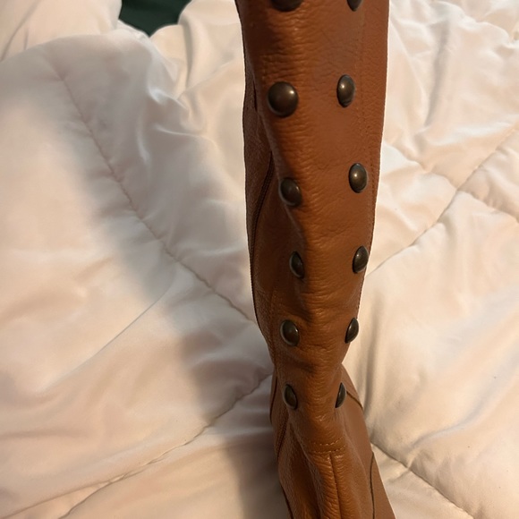 Wide calf dark tan leather boots - Picture 2 of 3